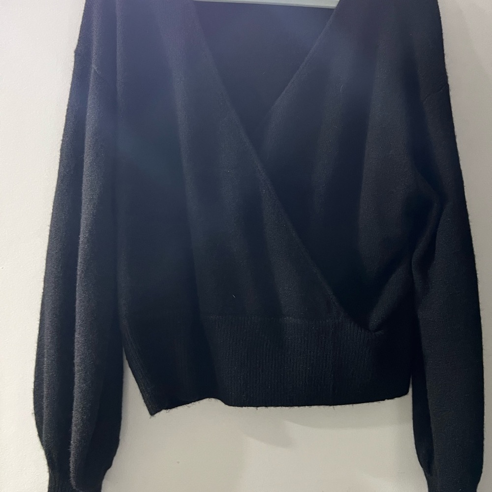 nuuds Black V-Neck Wrap Pullover Sweater